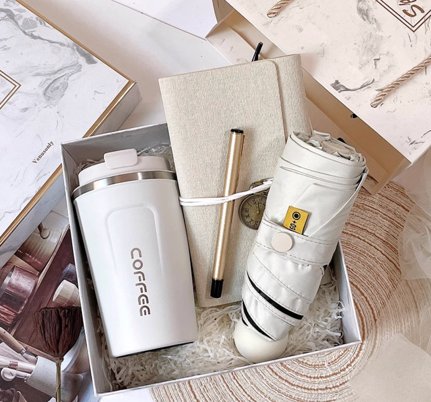 Essential White Gift Set – Versatile Coffee Cup, Fan, and More for Everyday Convenience