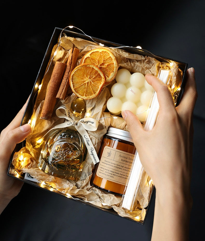 Winter Candles and Diffuser Set With Cinnamon & Dried Lemon Slices Decoration